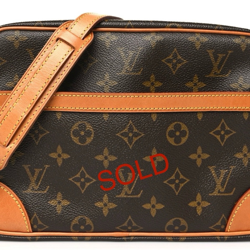 SOLD!!!Authentic Louis Vuitton Monogram Trocadero 27 Crossbody / Shoulder Bag